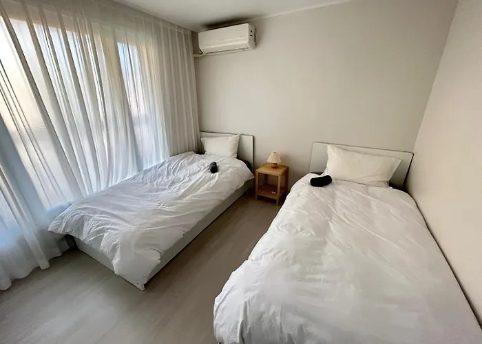 Hongdae 2 Bedrooms Unit