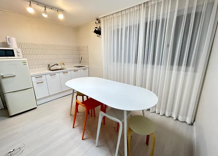 Hongdae 2 Bedrooms Unit Seul